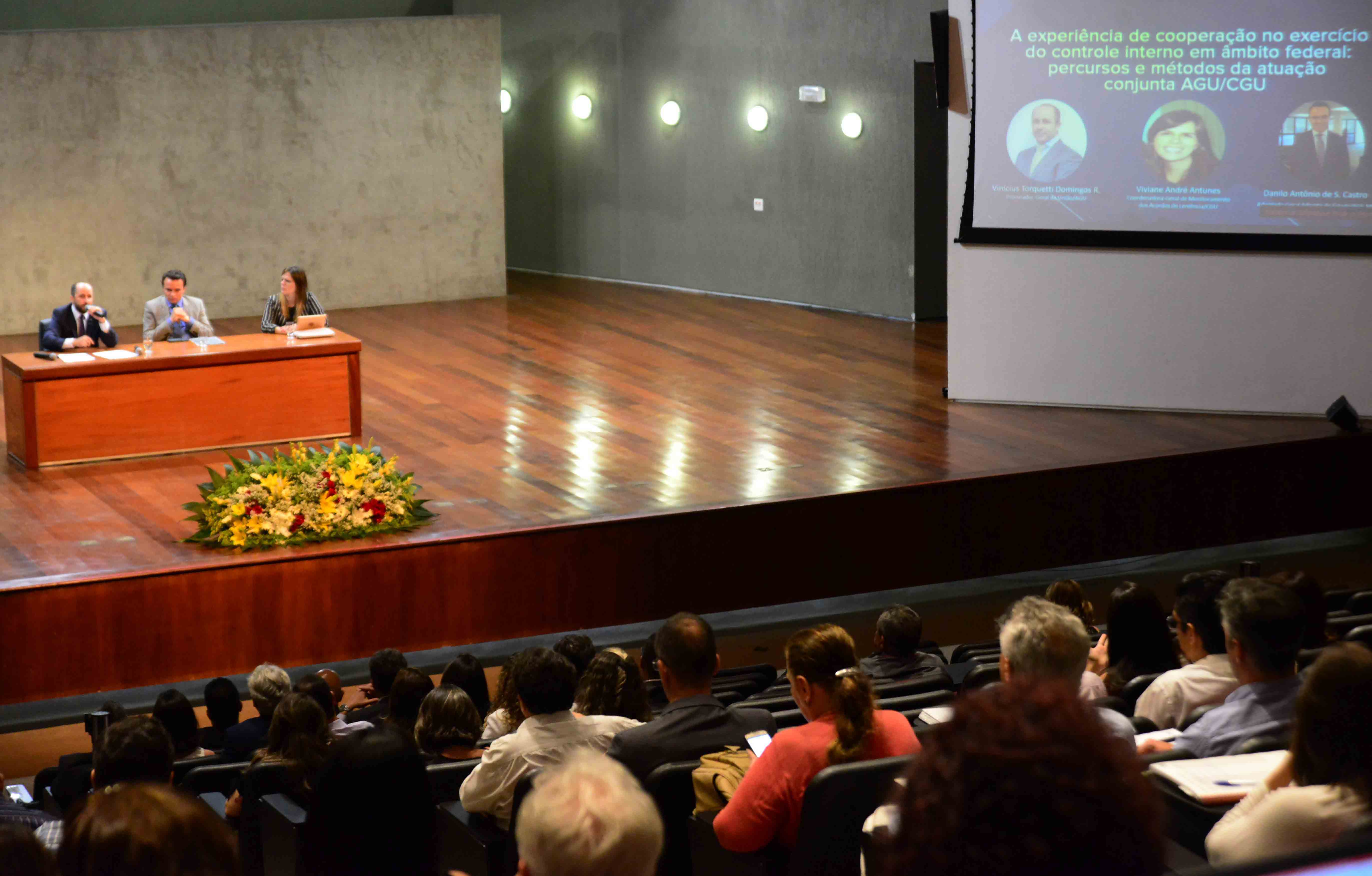 CGE-MG e AGE-MG se unem para discutir nova regulamentação estadual da Lei Anticorrupção  