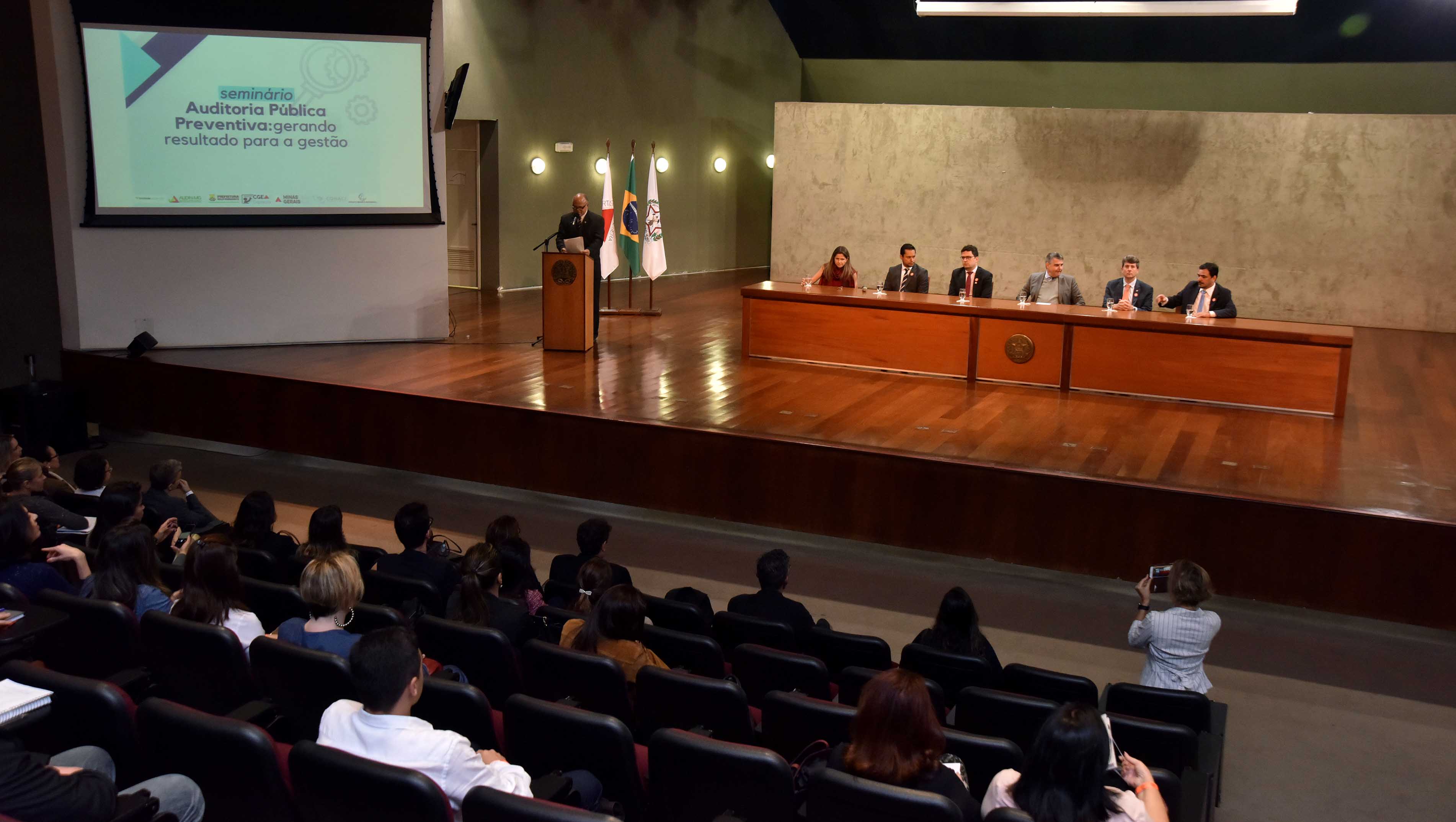 CGE, Conaci e Banco Mundial fortalecem auditoria preventiva em Minas